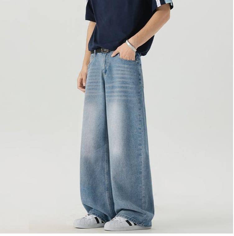 Wide Leg Jeans / Light Blue alternate view